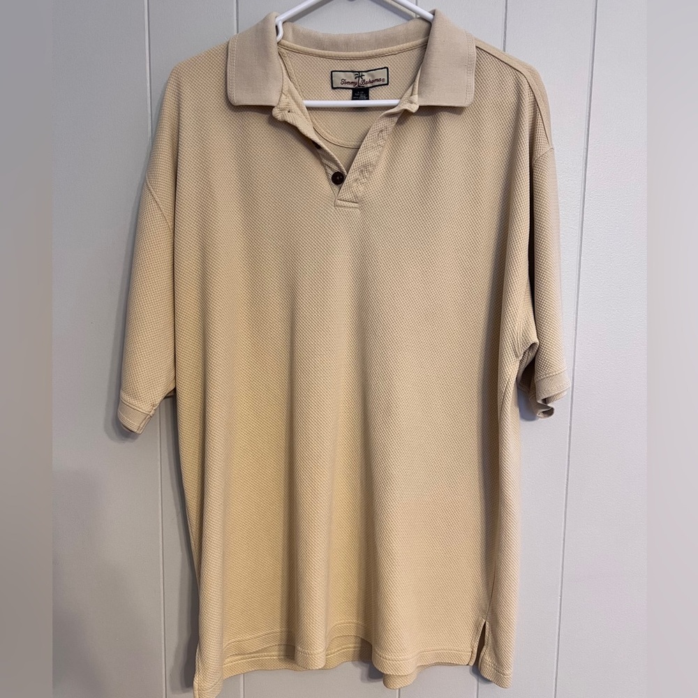 Tommy Bahama, 70%‎ silk 30% cotton, polo size L